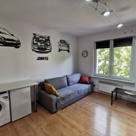Small Apartament In Heart Of Boleslawiec City Exterior foto